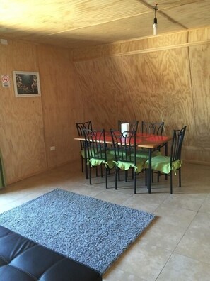 Cottage, 2 Bedrooms | Room service – dining