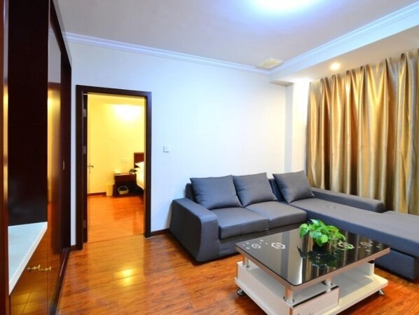 TV - GreenTree Inn WuXi DongTing Leather City Express Hotel (Wuxi)