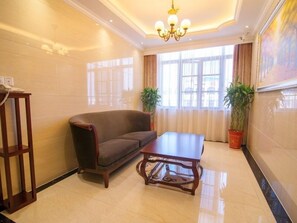 บริเวณนั่งเล่นที่ล็อบบี้