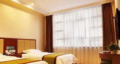 GreenTree Inn HanZhong Railway Station BeiYiHuan Road Express Hotel