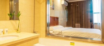 GreenTree Inn Wuxi Jiangyin Huashi Avenue Huaxi Village Hotel