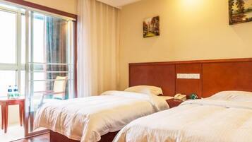 In-room safe, free WiFi