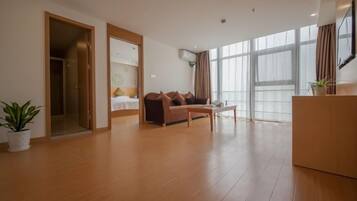 Suite | Living area | 42-inch TV with cable channels