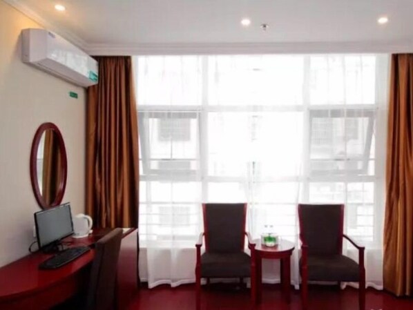 Businesscenter im Zimmer