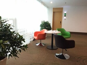 Sala de estar en el lobby