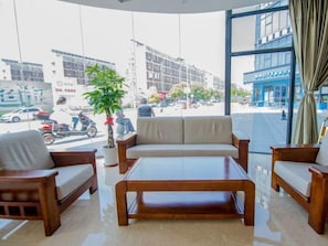 Lobby - GreenTree Inn Nantong Tongzhou Zhangzhishan Town Deli Square Express Hotel (Nantong)