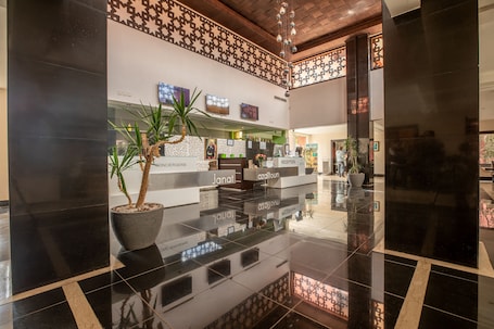 Reception. Condominium Hotel Resorts Oliva