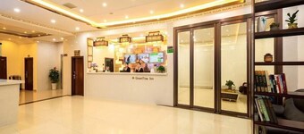 GreenTree Inn GuiLin LinGui District JinShan Square JinShui Road Express Hotel