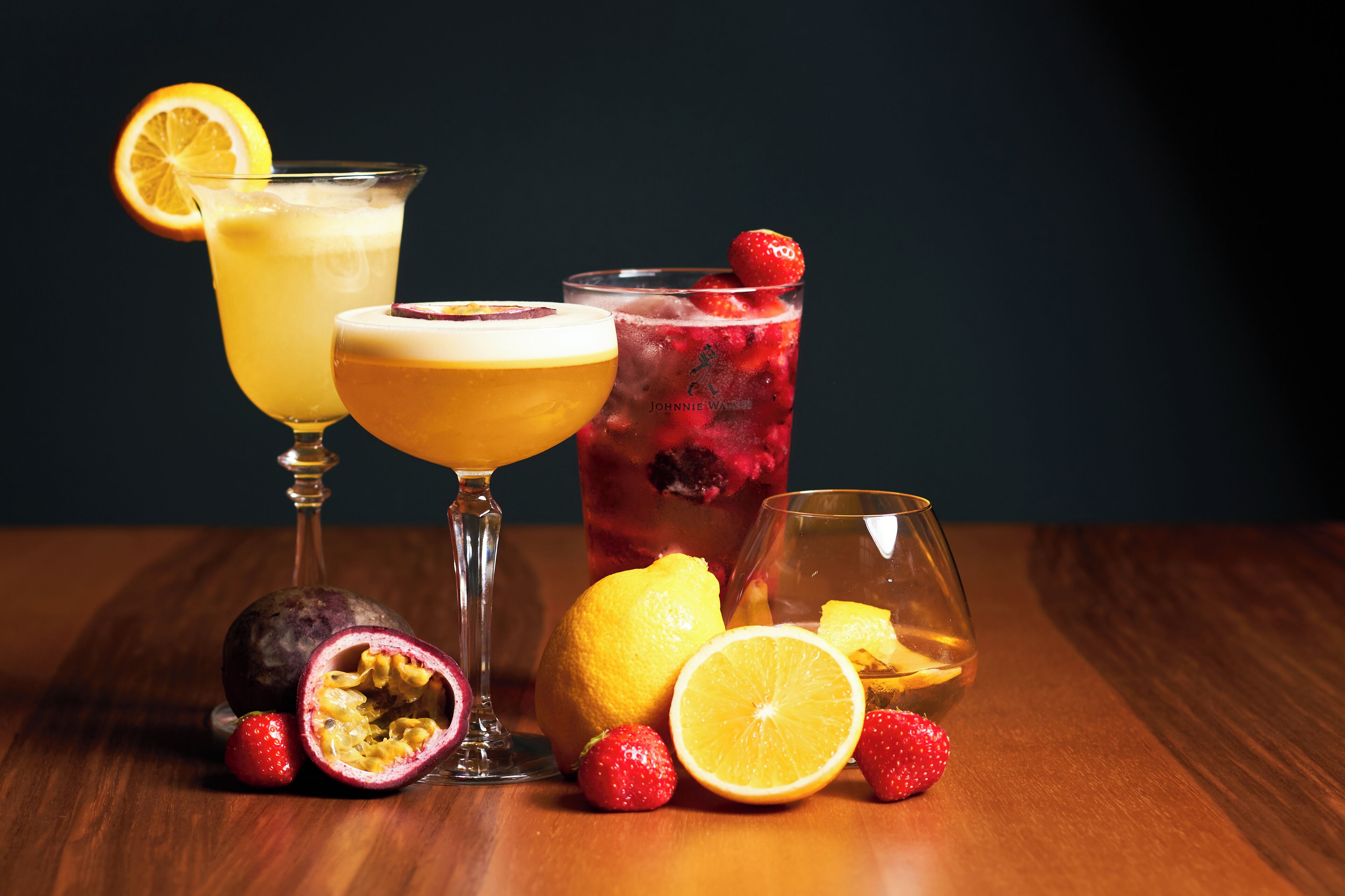 breakfast, lunch, dinner served; fusion cuisine, al fresco dining