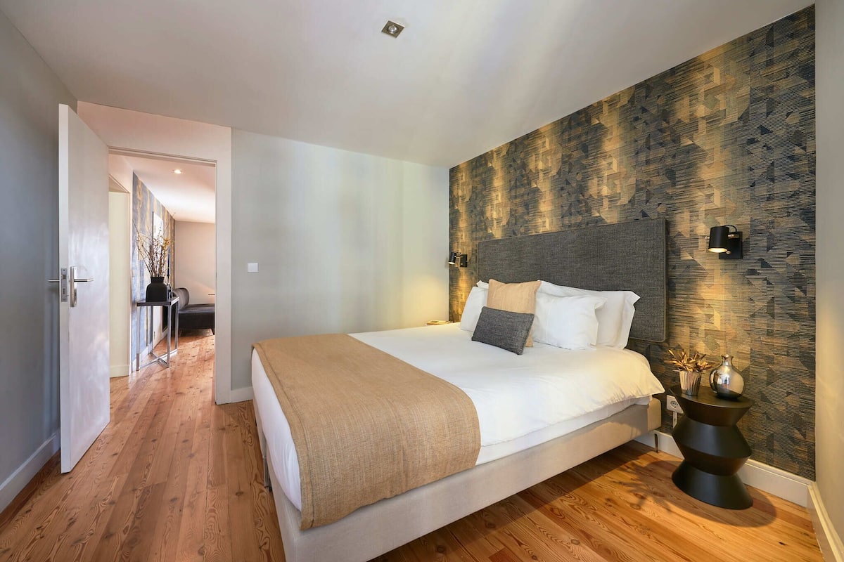 Individually decorated, individually furnished, soundproofing, free WiFi