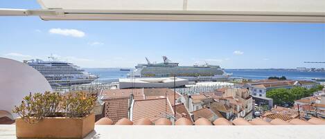 Standard Duplex, 2 Bedrooms, River View (St Estevao 17 - ESC 3) | Water view
