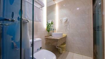 Shower, free toiletries, towels