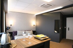 Deluxe Room | Premium bedding, individually furnished, desk, laptop workspace - Eva Otel (Tuzla)