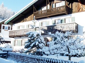 Front of property - Pension Karner (Mittenwald)