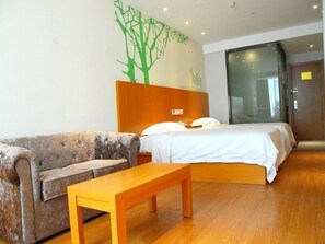 In-room safe, free WiFi - Vatica Suzhou Changshu Shimao Residence Hotel (Suzhou)