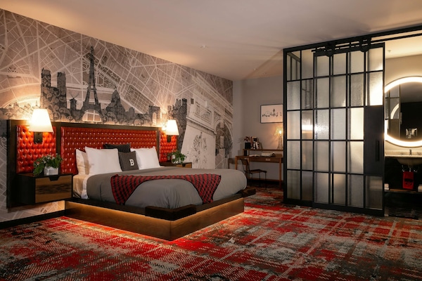 1 quarto, roupas de cama premium, cofres nos quartos, escrivaninha