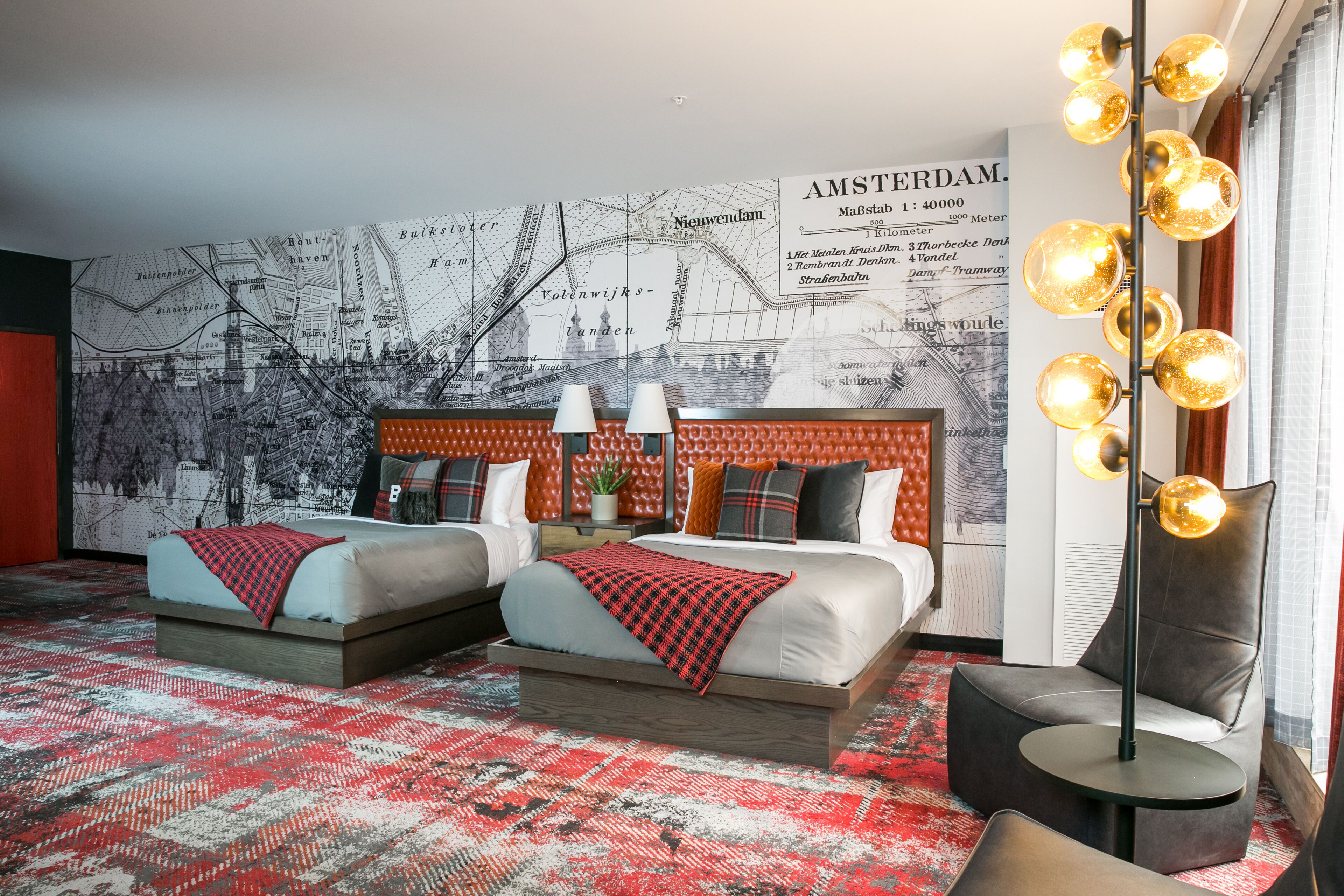 Literie de qualité supérieure, coffres-forts dans les chambres, bureau