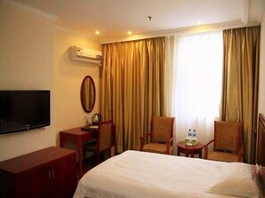 In-room safe, free WiFi