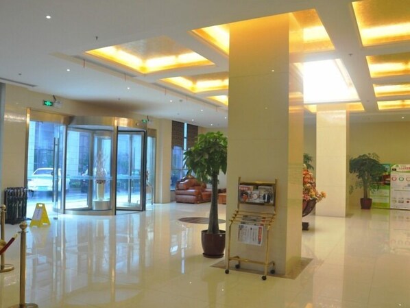 Interior entrance - GreenTree Inn WuXi GuangRui Road DongFeng Bridge Hotel (Wuxi)