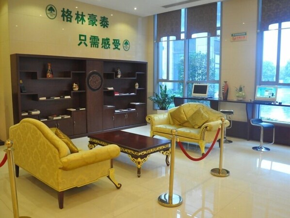 Sala de estar en el lobby