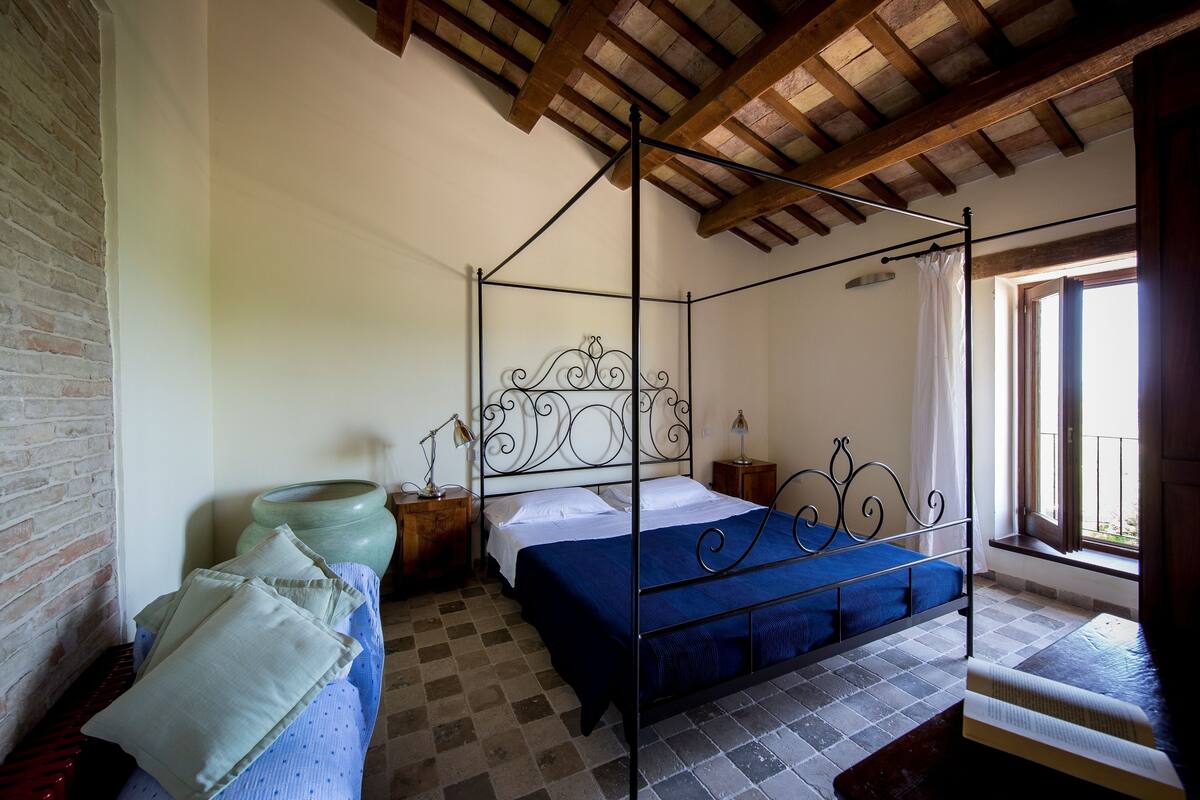 Apartment, 2 Bedrooms, Balcony