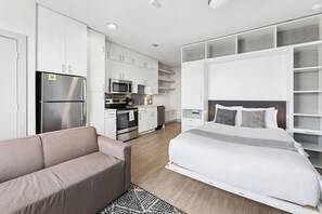 Apartment, 1 Queen Bed, Non Smoking, Kitchen | 1 bedroom, premium bedding, individually furnished, laptop workspace