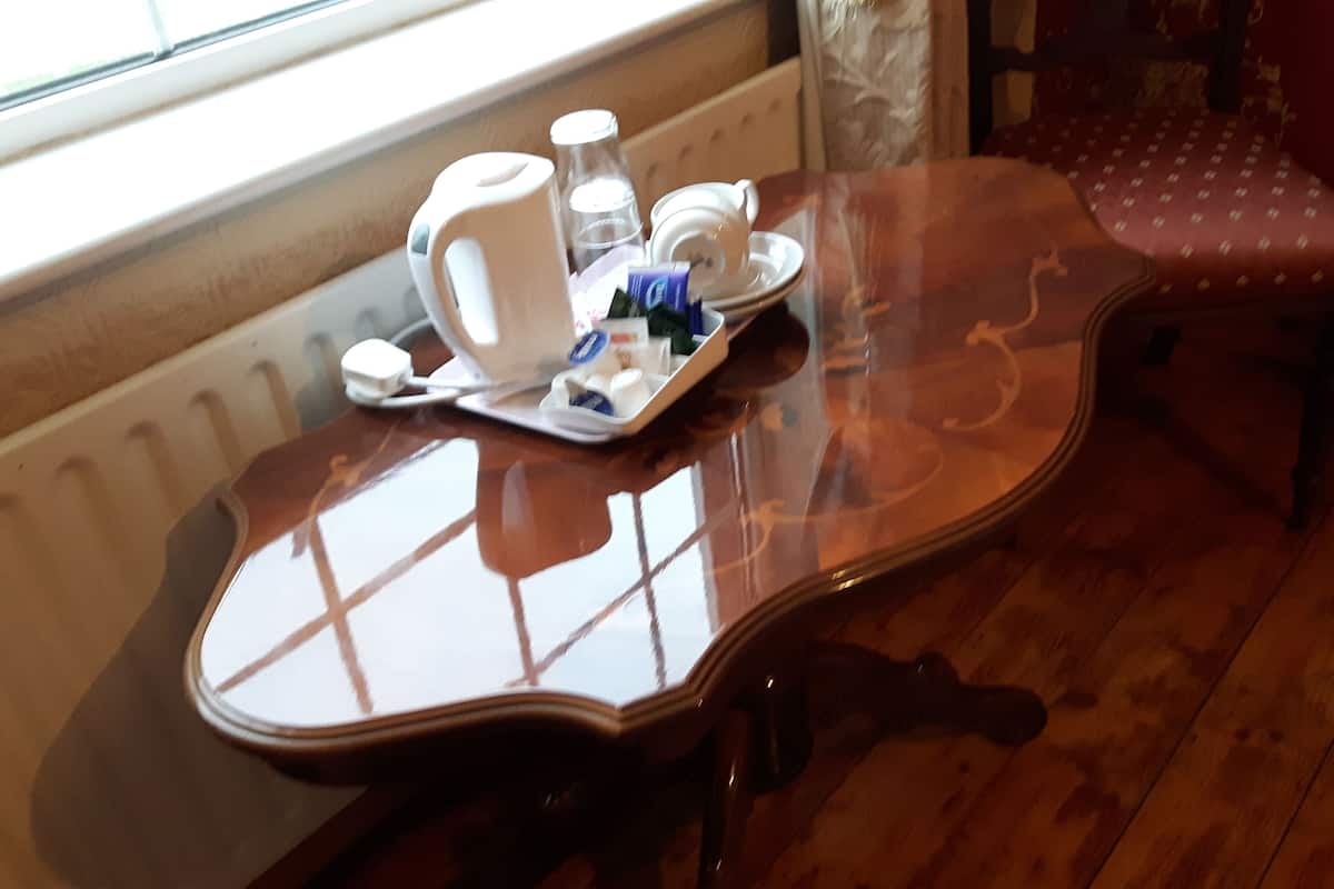 Deluxe Tek Büyük Yataklı Oda, 1 Çift Kişilik Yatak, Bahçe Manzaralı | Kaliteli yatak takımı, ütü/ütü masası, ücretsiz kablosuz İnternet