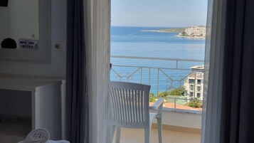 Tripla Deluxe, vista mare | Balcone