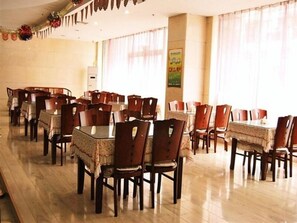 Dining - GreenTree Inn Dalian Ganjingzi District Dongwei Road Subway Station Hotel (Dalian)