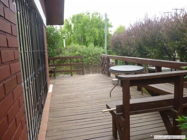 House, 3 Bedrooms | Terrace/patio