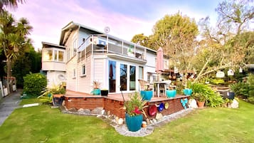 Superior Apartment, 1 Bedroom, Garden View (The Garden Apartment ) | Terrace/patio