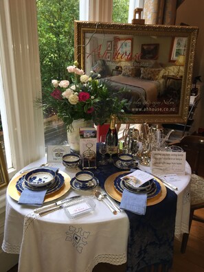 Free daily cooked-to-order breakfast  - Ah House Nelson City B&B (Nelson)