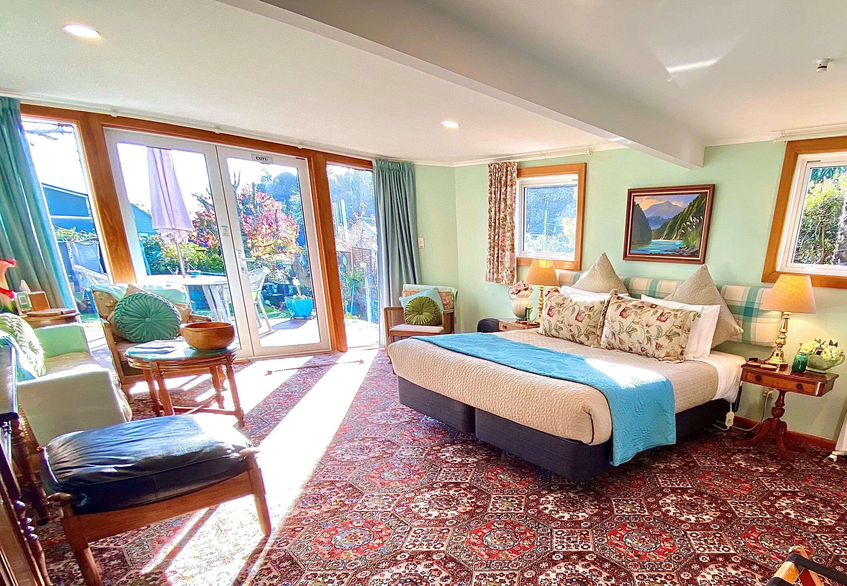 Superior Apartment, 1 Bedroom, Garden View (The Garden Apartment ) | 1 bedroom, premium bedding, Select Comfort beds, minibar