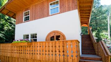 Luxury-Einzelzimmer, Whirlpool (The Chalet) | Bettwäsche aus ägyptischer Baumwolle, hochwertige Bettwaren