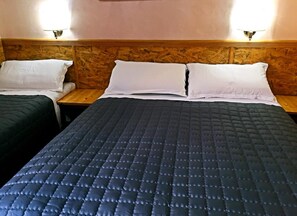 Twin Room, 1 Bedroom - Roma Full House (Rome)
