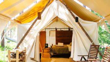 Premium bedding, memory foam beds, bed sheets