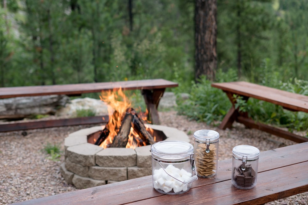 Under Canvas Mount Rushmore by null