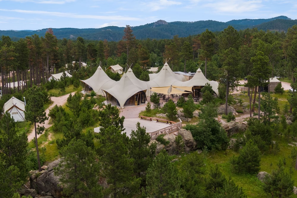 Under Canvas Mount Rushmore - Hill City