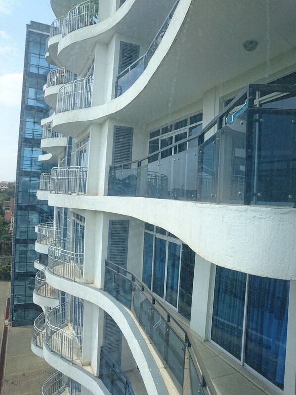 Balcony - Tomax Apartments Brooks (Nairobi)