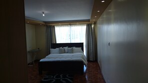 Executive Apartment, 3 Bedrooms, Balcony | 1 bedroom, premium bedding, memory-foam beds, individually decorated - Tomax Apartments Brooks (Nairobi)