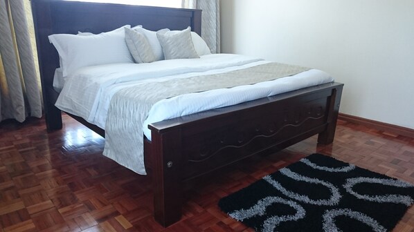 1 室のベッドルーム、高級寝具、低反発ベッド、客室ごとに異なる装飾