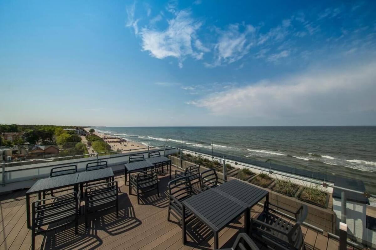 breakfast, lunch, dinner served; local and international cuisine