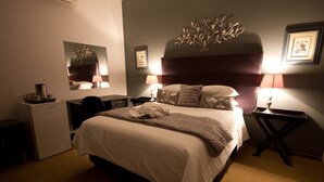 7 bedrooms, premium bedding, free WiFi - Loerie Lodge Guest House (Phalaborwa)