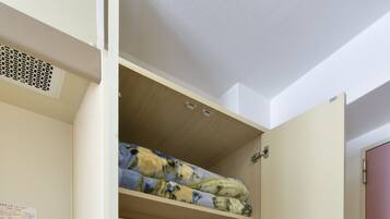 Desk, laptop workspace, free WiFi