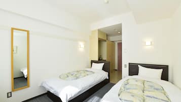 Basic Twin Room, Non Smoking, Kitchen | Desk, laptop workspace, free WiFi