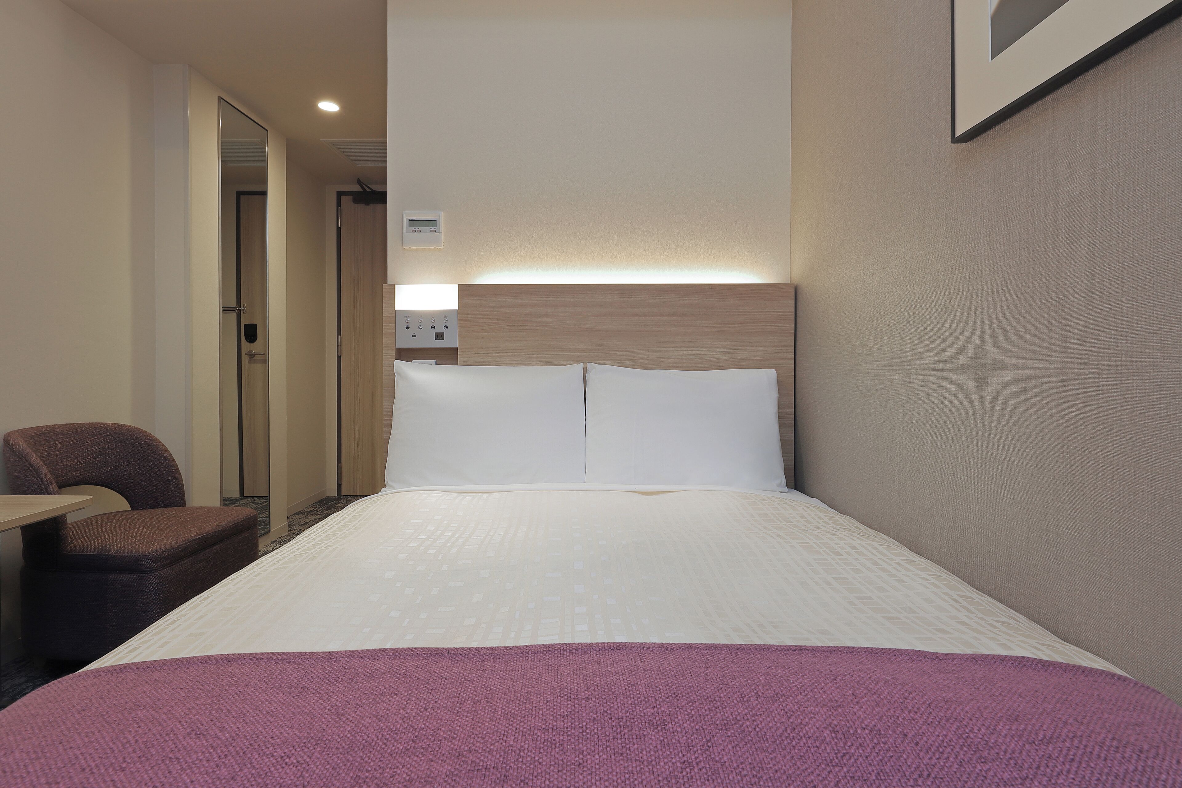 semi-double room, non-smoking | 1 bedroom, free wifi, bed sheets