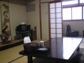 Lobby - Kagetsu Ryokan (Maizuru)