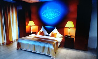 Apartamento (Las Vegas) | Cozinha privada | Geladeira grande, micro-ondas, cooktop, cafeteira/chaleira