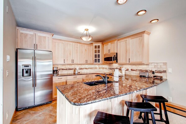 Townhome, 4 Bedrooms | Private kitchen | Fridge, microwave, oven, stovetop - Mountaineer Townhomes M1 By Peak Property Management (Breckenridge)