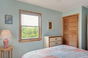 4 chambres, fer et planche à repasser, Wi-Fi, draps fournis